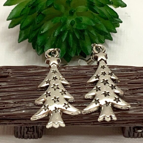 Celtic Earring, Christmas Tree Earring, Christmas Earring, Christmas Tree, Gift - Picture 2 of 6